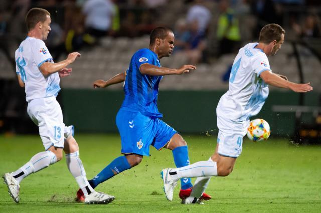 世界杯赛事在线观看平台-亚冠金靴：亚泰的合同有优势 韩国工资帽比中国低